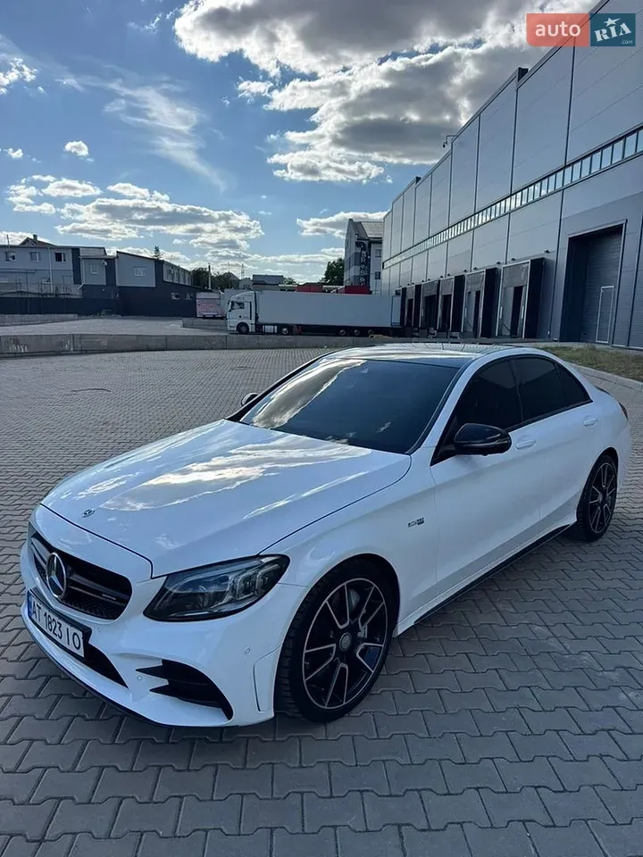 Mercedes-Benz C-Class 2018 photo 2