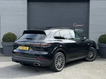 Porsche Cayenne 2020 photo 2