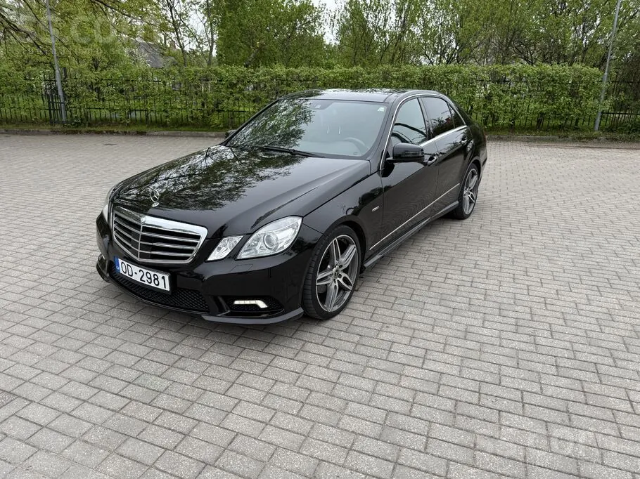 Mercedes-Benz E350