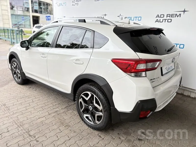 Subaru Xv 2019 photo 3