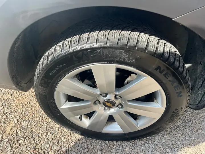 Chevrolet Captiva 2009 photo 2