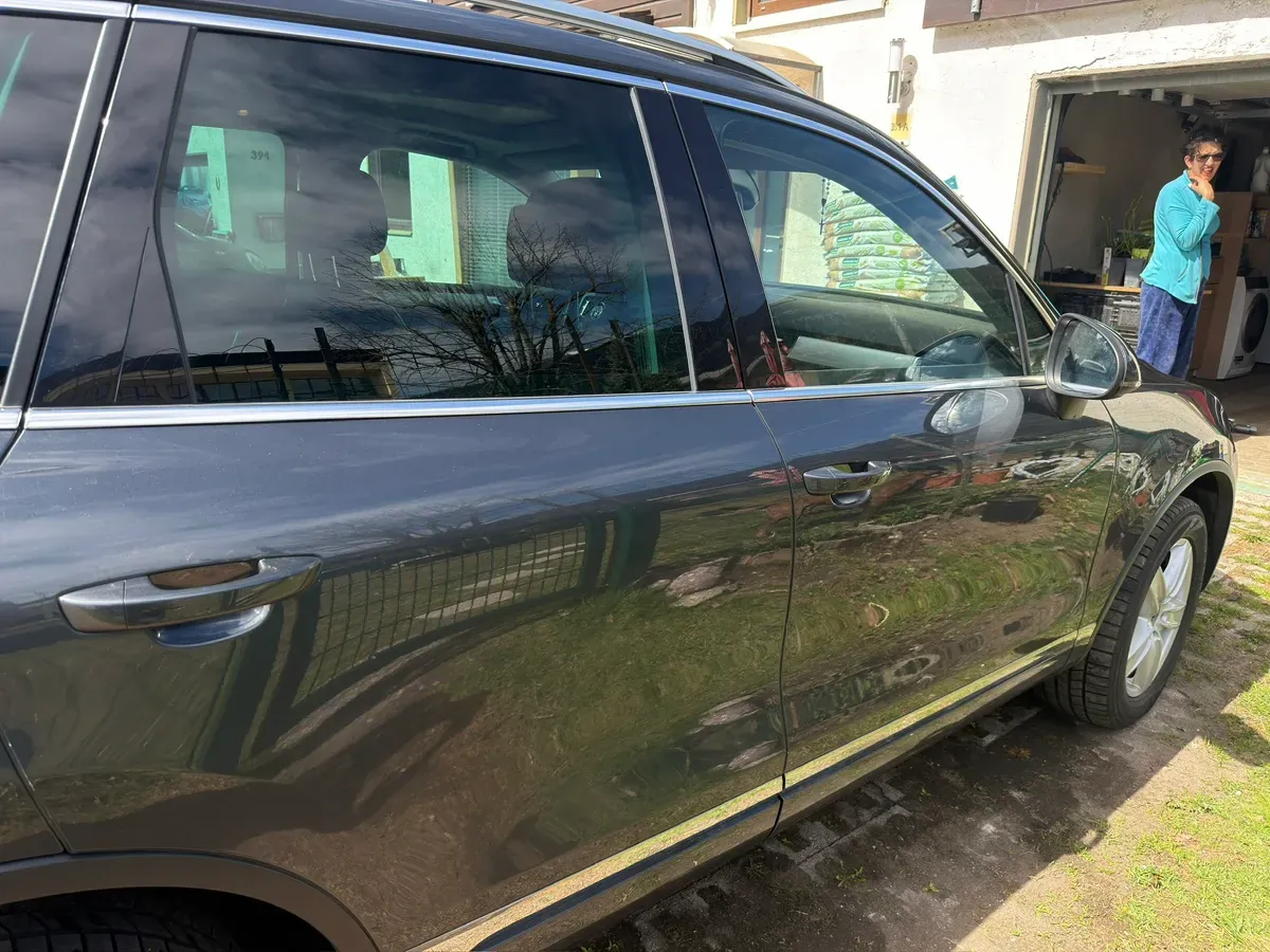 Volkswagen Touareg 2011 photo 3