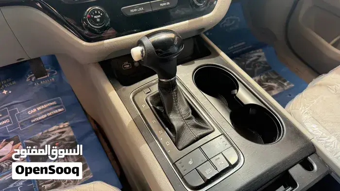 Kia Sedona 2016 photo 4
