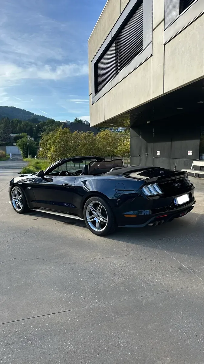Ford Mustang 2022 photo 2