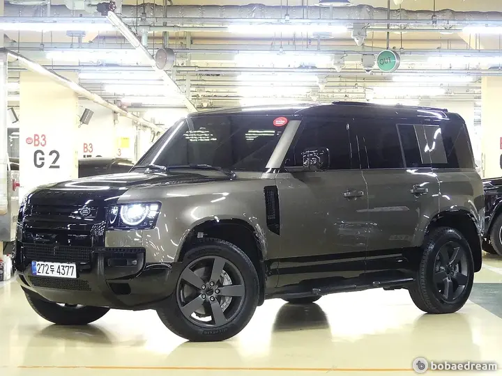 Land Rover Defender 2026 photo 2
