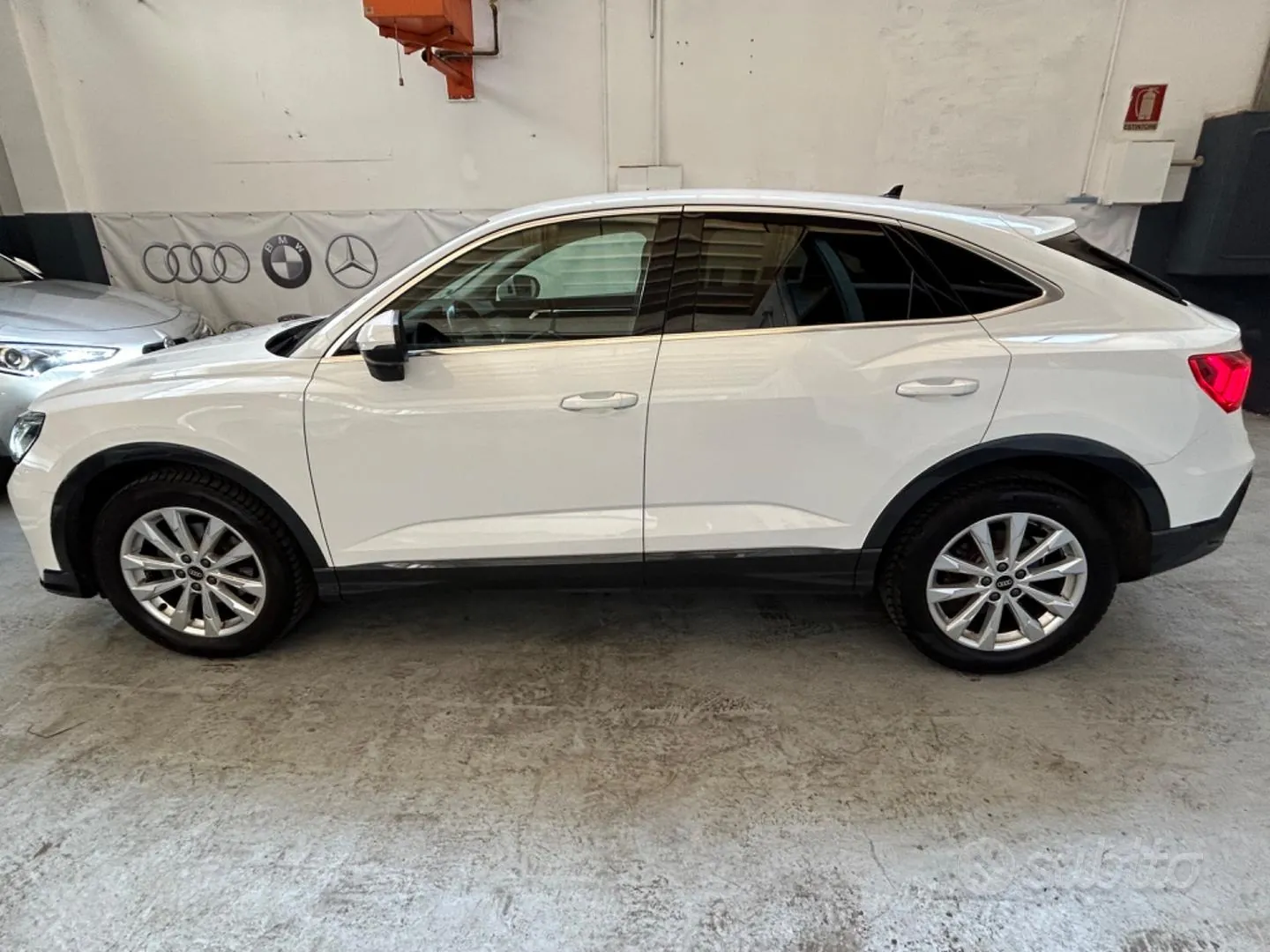 Audi Q3 2023 photo 4