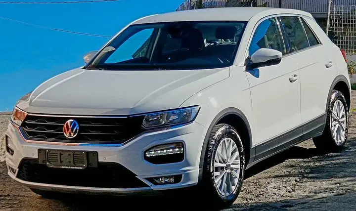 Volkswagen T-Roc 2021 photo 2