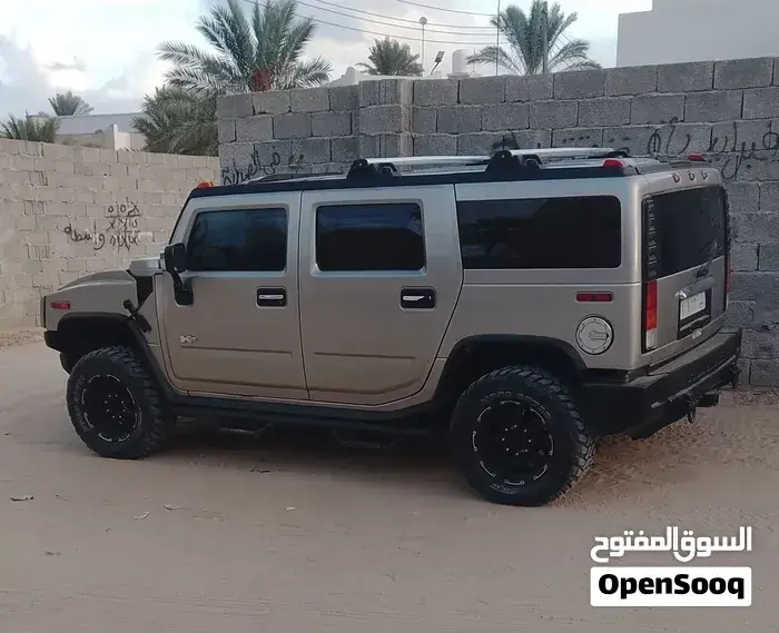 Hummer H2 2004 photo 2