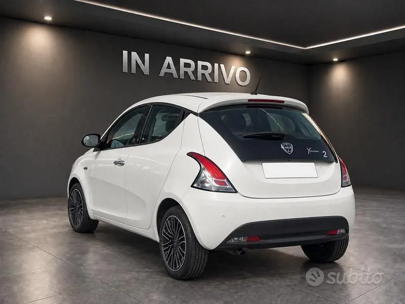 Lancia Ypsilon 2022 photo 2