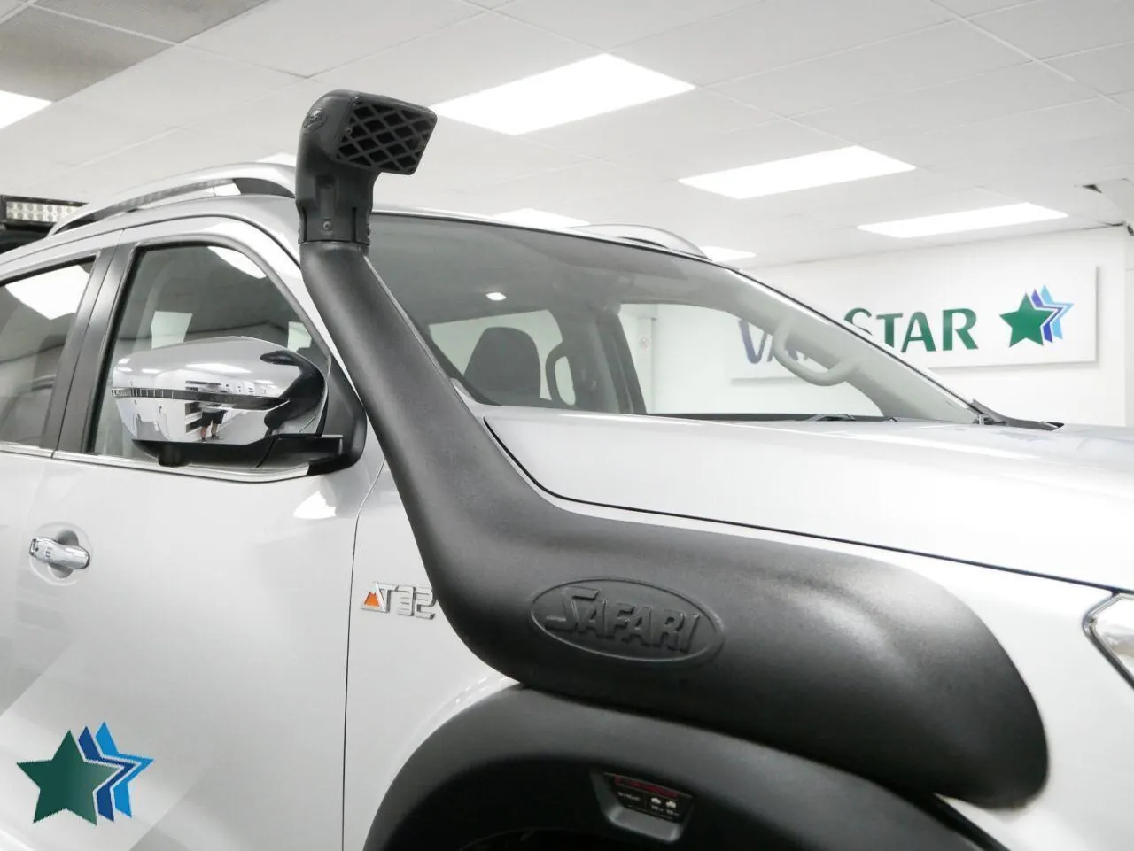 Nissan Navara 2018 photo 5