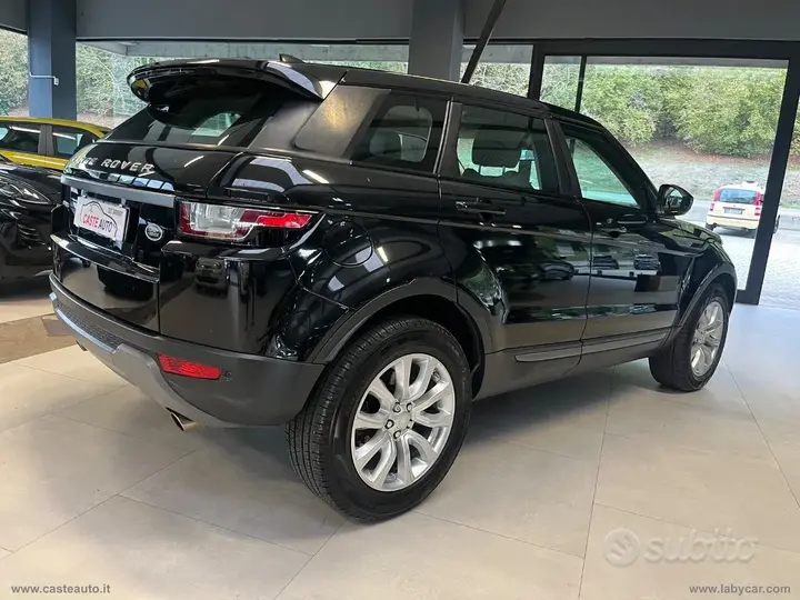 Land Rover Evoque 2017 photo 2