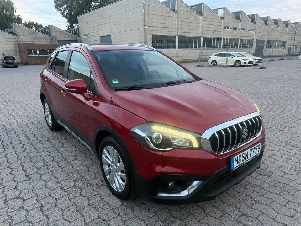 Suzuki S-Cross