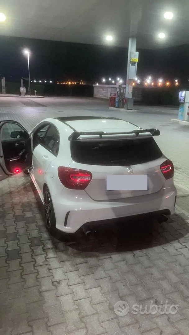Mercedes-Benz A250 2015 photo 4