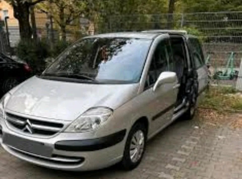 Citroen C8