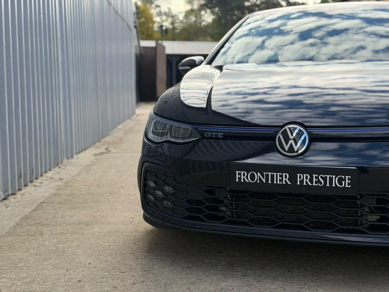 Volkswagen Golf 2021 photo 2