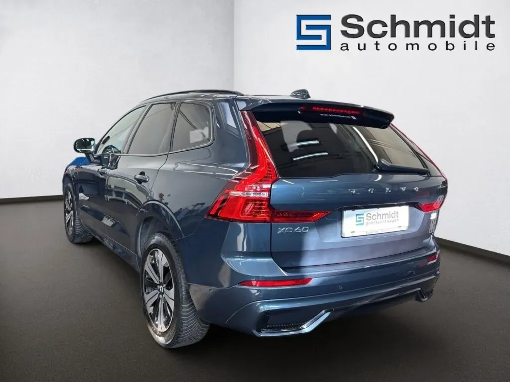 Volvo Xc60 2023 photo 2