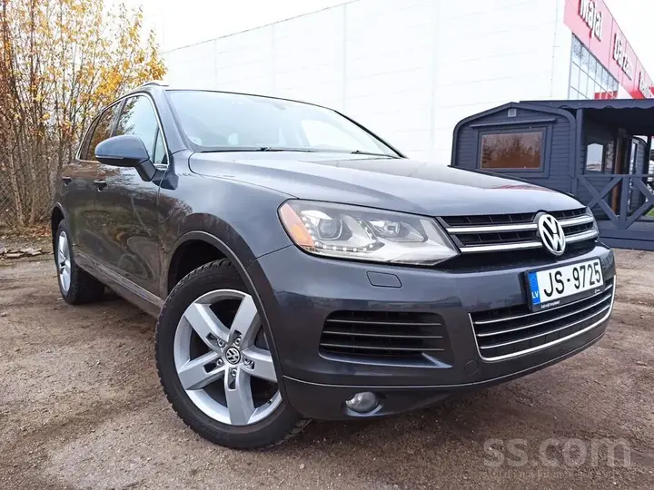 Volkswagen Touareg 2013 photo 2
