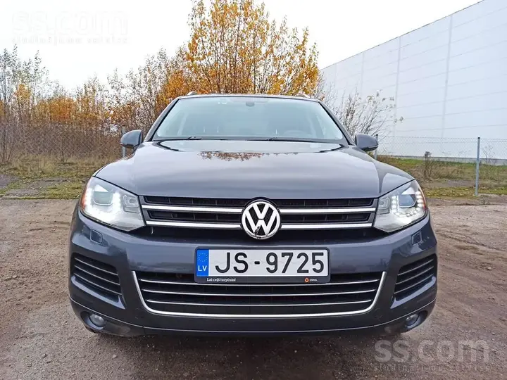 Volkswagen Touareg 2013 photo 3