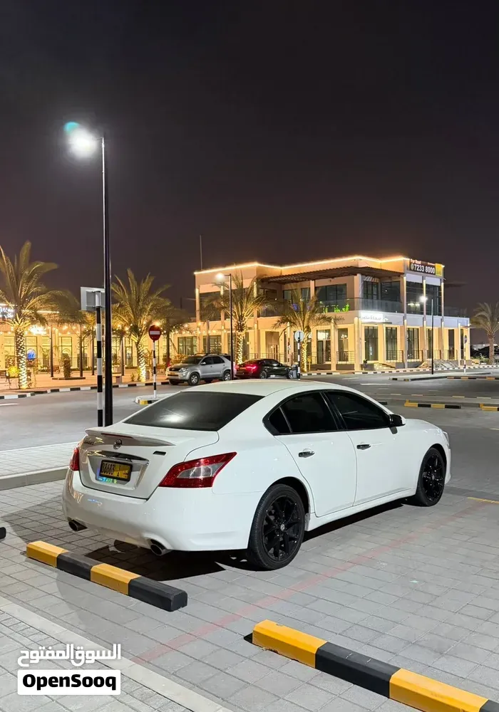 Nissan Maxima 2010 photo 4