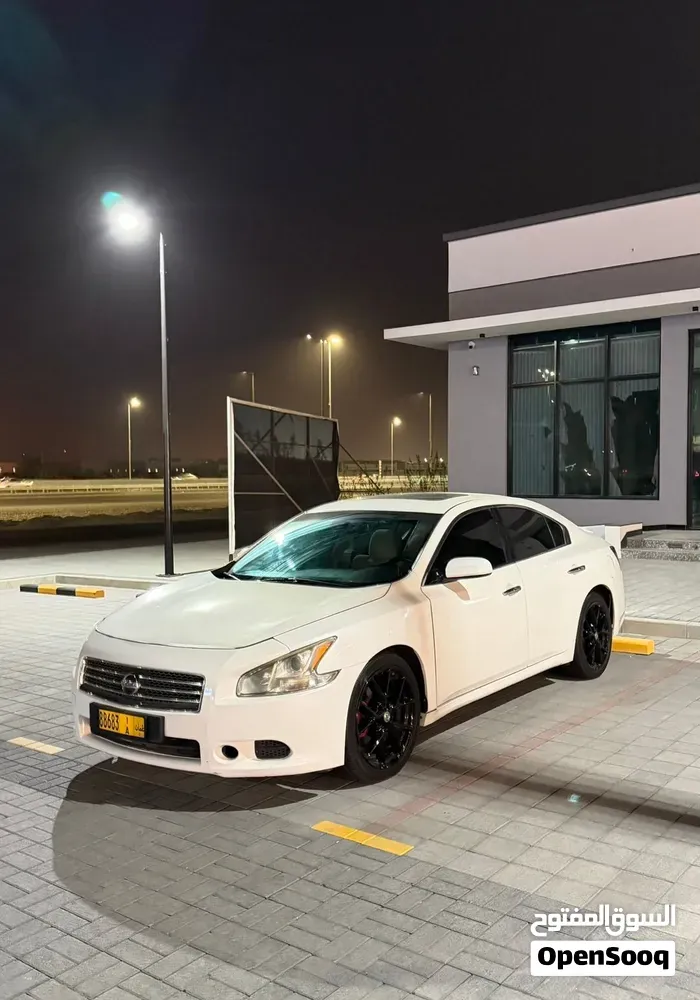 Nissan Maxima