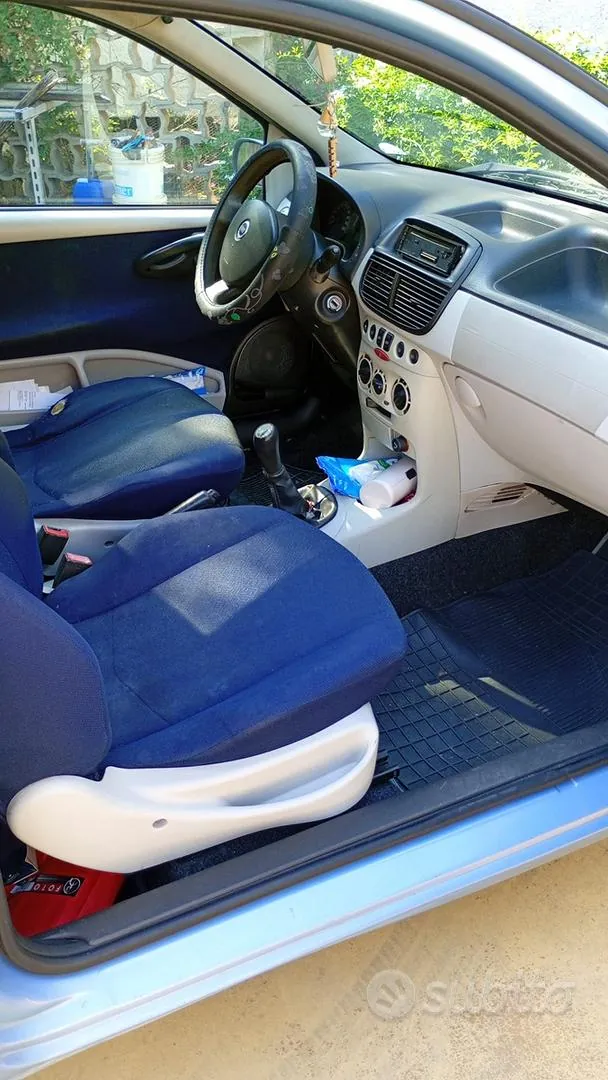 Fiat Punto 2004 photo 3