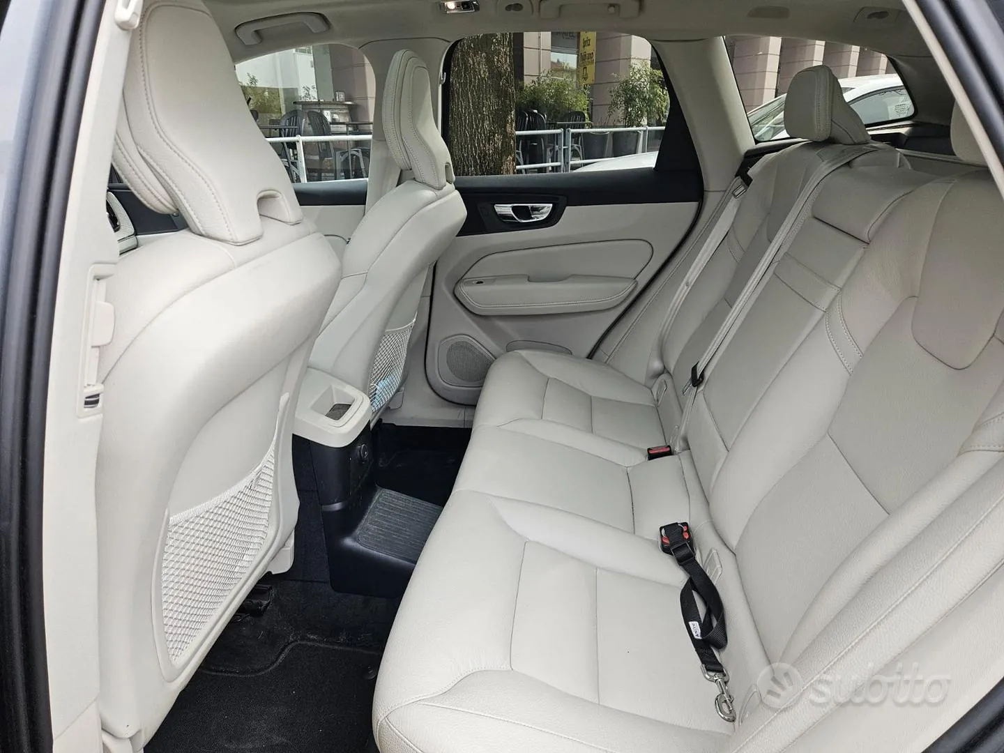 Volvo Xc60 2020 photo 4
