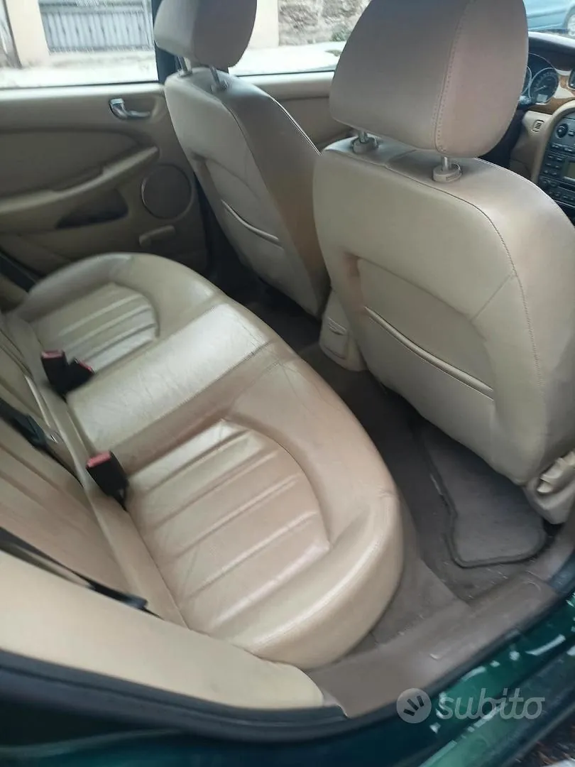 Jaguar X-Type 2009 photo 2