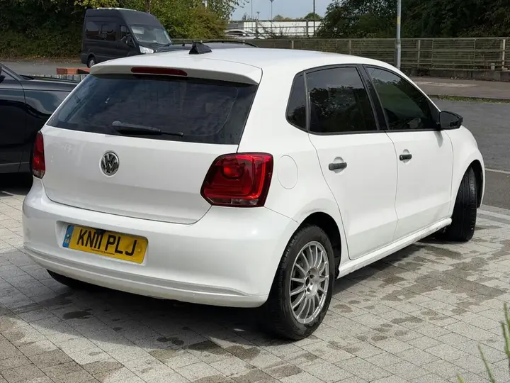 Volkswagen Polo 2011 photo 4