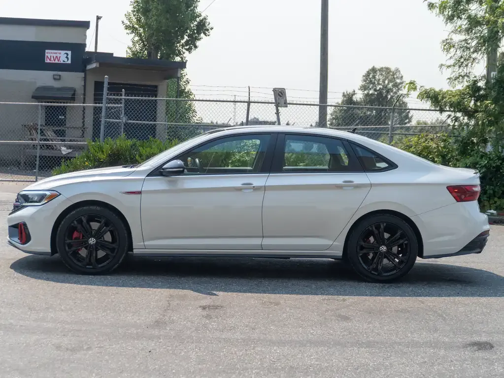 Volkswagen Jetta 2022 photo 2