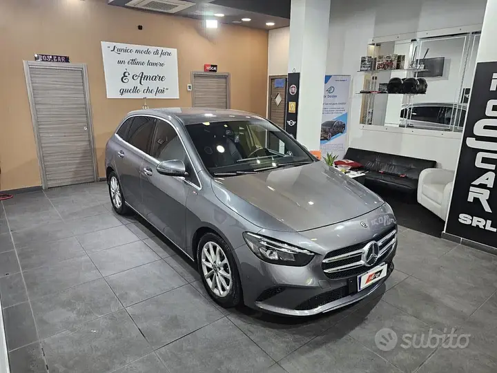 Mercedes-Benz B 200 2019 photo 3