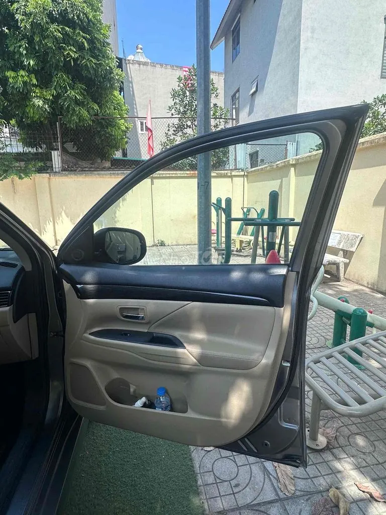 Mitsubishi Outlander 2016 photo 5