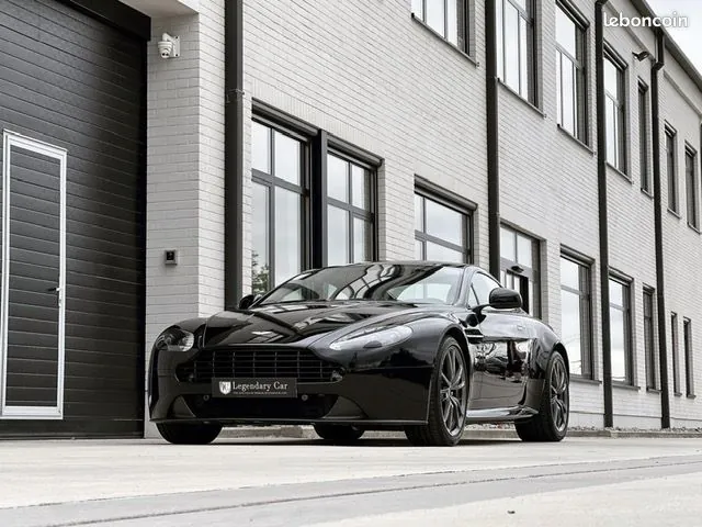 Aston Martin V8 Vantage