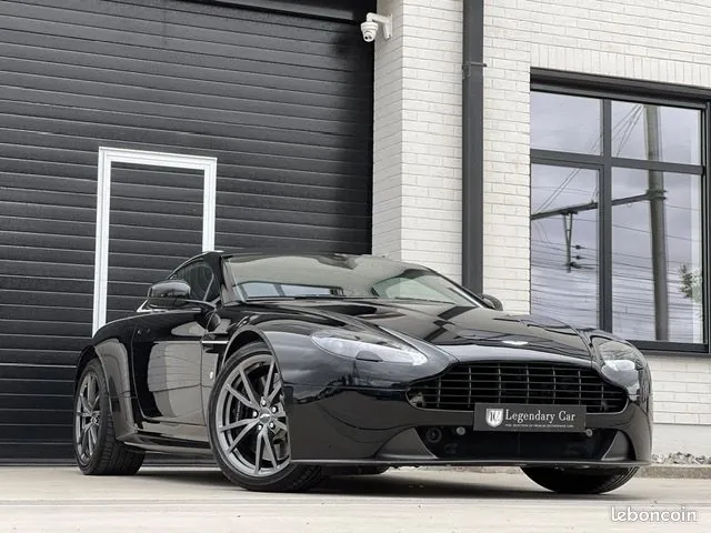Aston Martin V8 Vantage 2016 photo 3