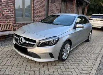 Mercedes-Benz A200