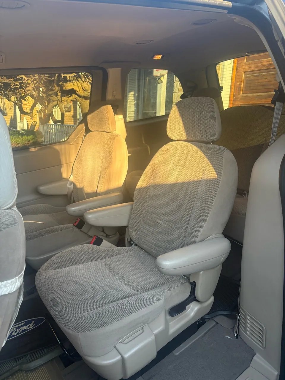 Ford Windstar 2002 photo 4