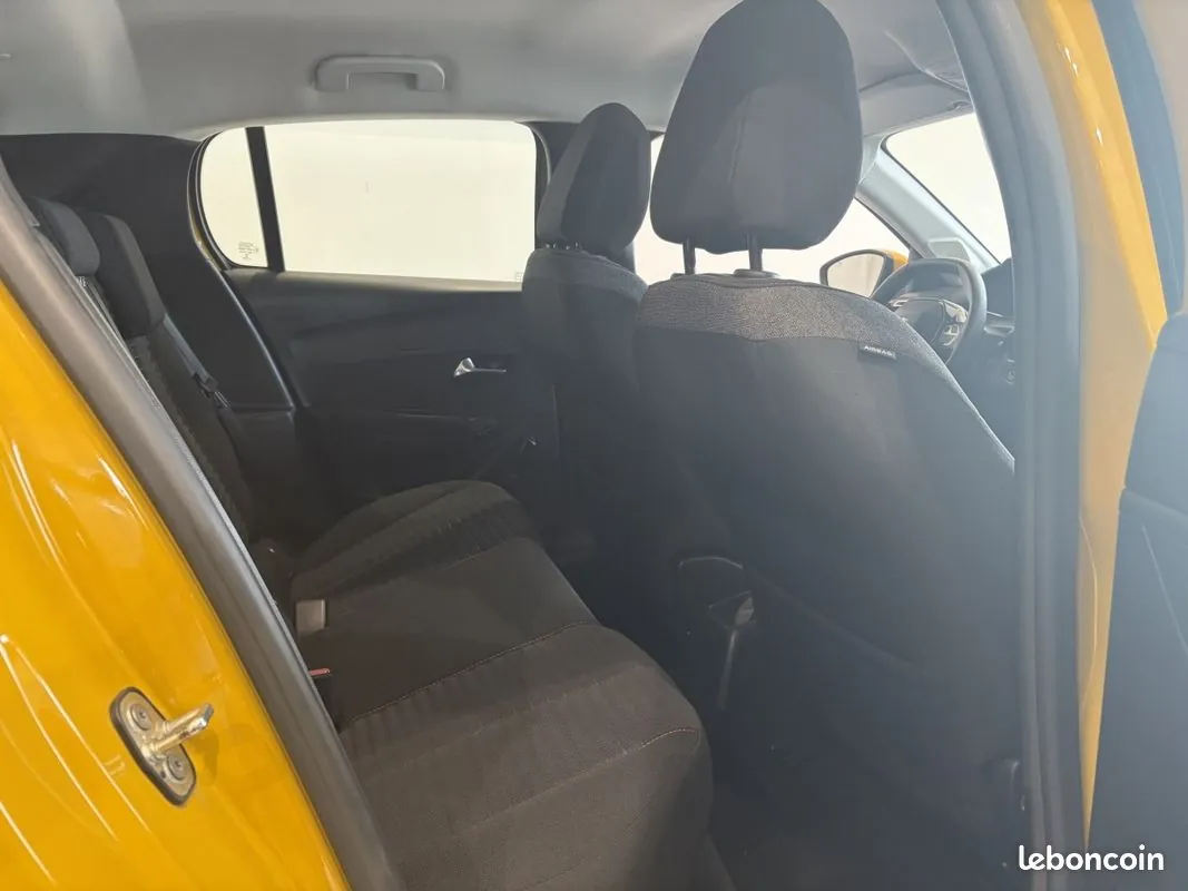 Peugeot 208 2020 photo 5