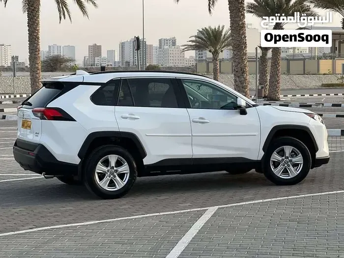 Toyota Rav4 2022 photo 2