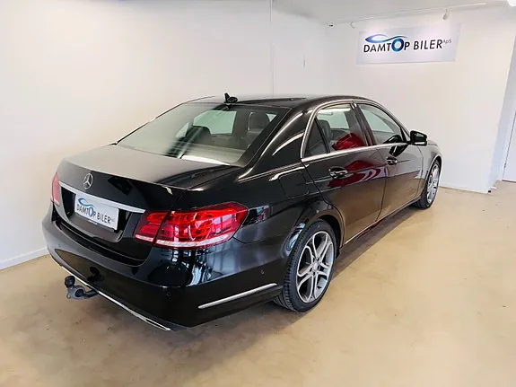 Mercedes-Benz E220 2013 photo 3