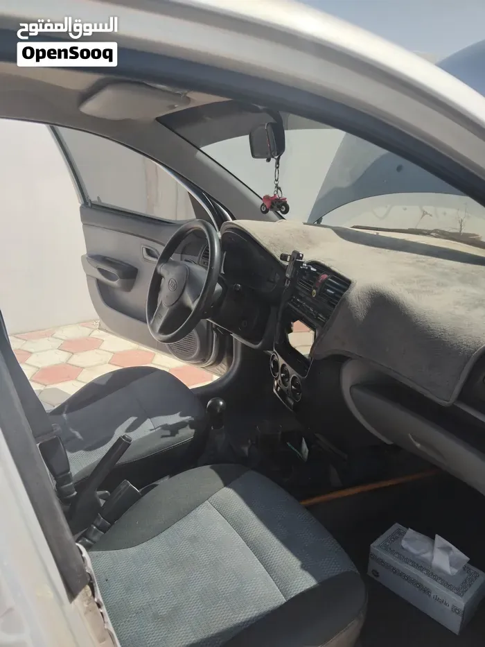 Kia Picanto 2007 photo 2