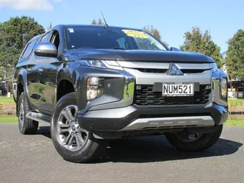 Mitsubishi Triton