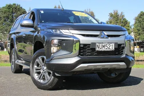 Mitsubishi Triton