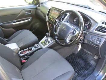 Mitsubishi Triton 2022 photo 4