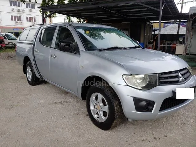 Mitsubishi Triton
