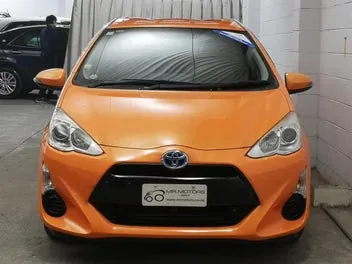 Toyota Aqua 2015 photo 5