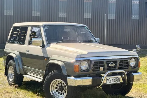 Nissan Safari