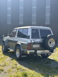 Nissan Safari 1992 photo 4