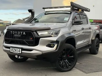 Toyota Hilux 2023 photo 4