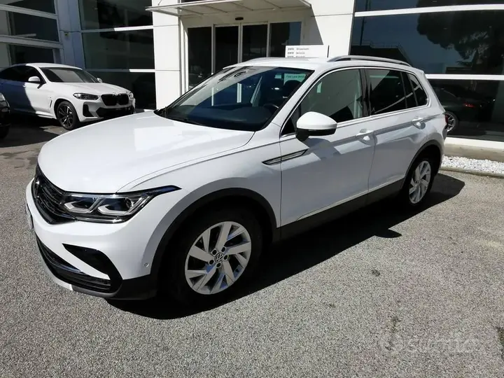 Volkswagen Tiguan 2022 photo 3
