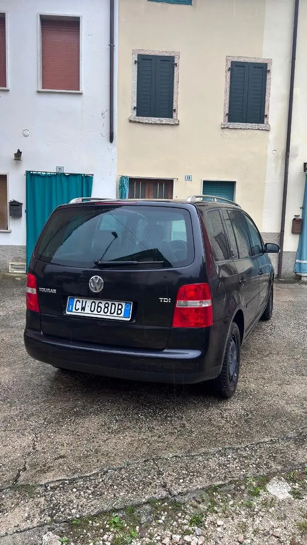 Volkswagen Touran 2005 photo 3