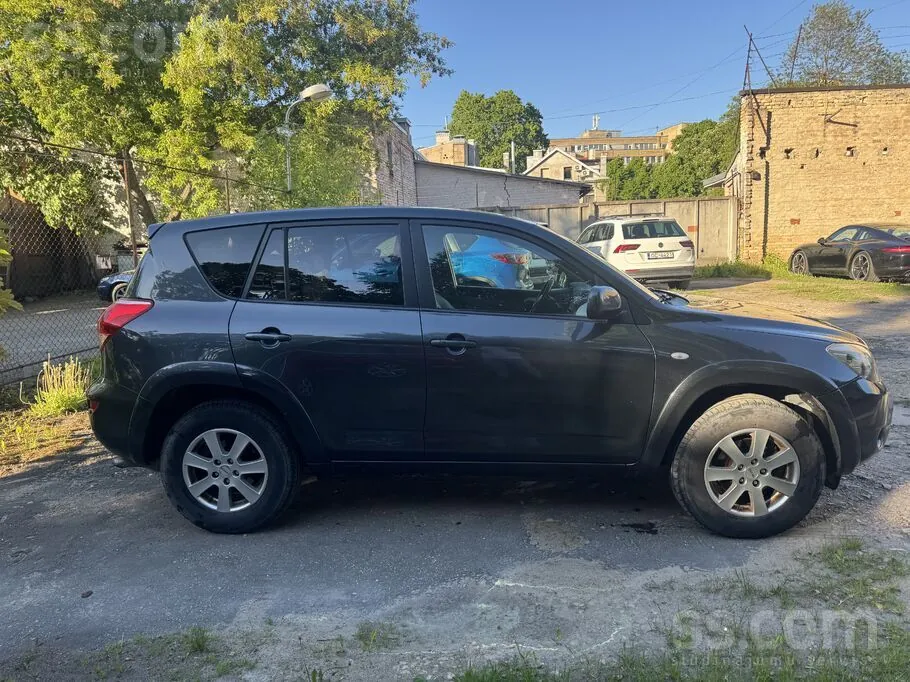 Toyota Rav4 2007 photo 4